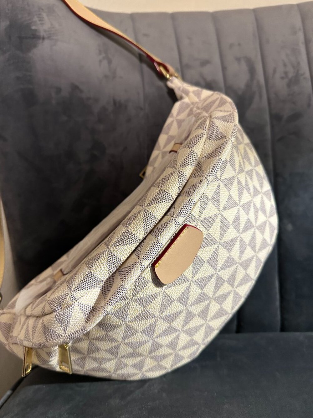 Boutique Luxe Geometric Pattern Belt Bag – Cream & Grey